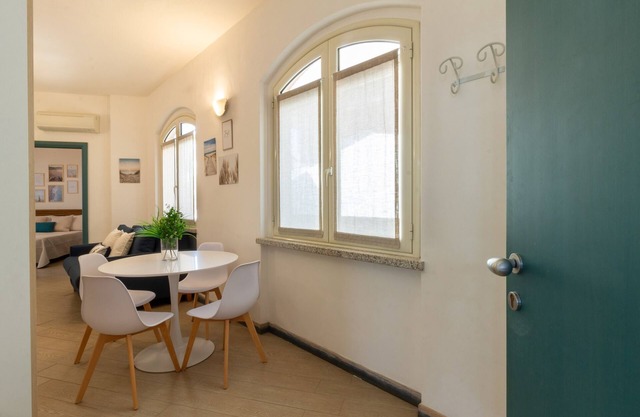 Villa 'Sa Domu Pitticca' avec vue sur la mer, jardin, terrasse partagée et Wi-Fi