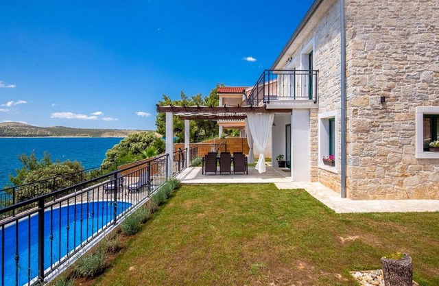 Villa Sadic