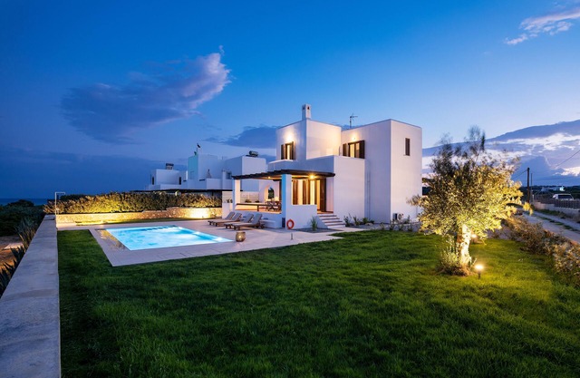 VILLA SALAMINA SUR LA PLAGE