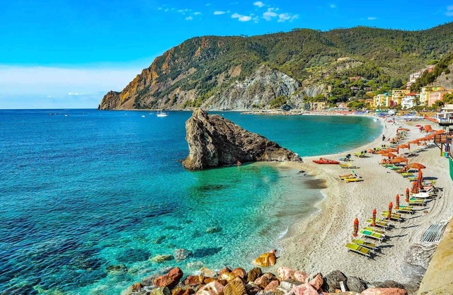 VILLA SAN GIUSTO 10 Pax avec piscine, Wifi gratuit, BBQ près des Cinque Terre