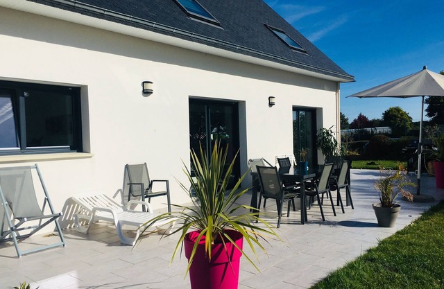 Villa vue sur mer espace aquatique à partager