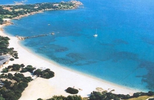 Superbe villa, vue mer Cala di Volpe, proche club golf, TARIF TOUT INCLUS