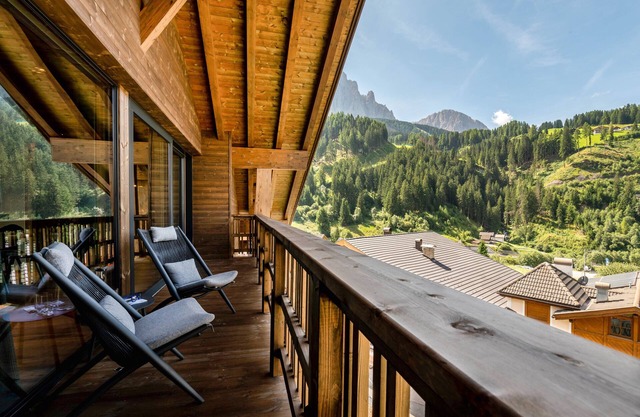 Villa Sofia Appartement 'A' avec vue sur les montagnes, balcon et Wi-Fi