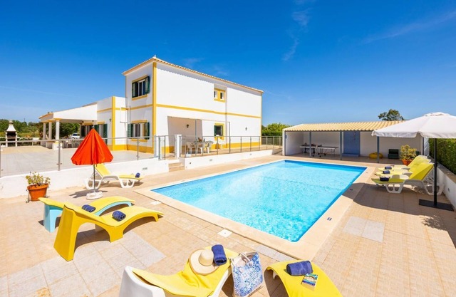 Villa Sol Nascente - Quatre Chambres Villa, Couchages 8