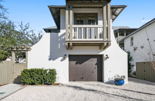 "Villa St. John Carriage House" | Between Inlet & Rosemary Beach | Free Bike Cruisers