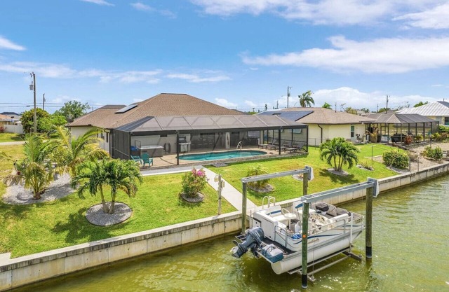 Villa Sun Daze - Where Coastal Dreams Come True!