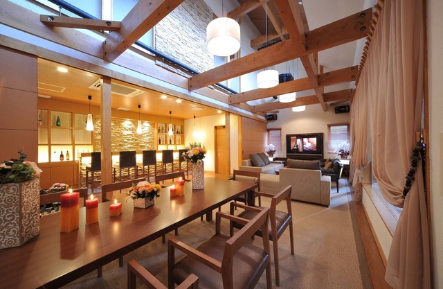 Villa Terrace 01 Building The largest party space / Maebashi Gunma