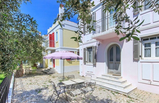 Charming 3-Bedroom Villa with Balcony & Sea Views