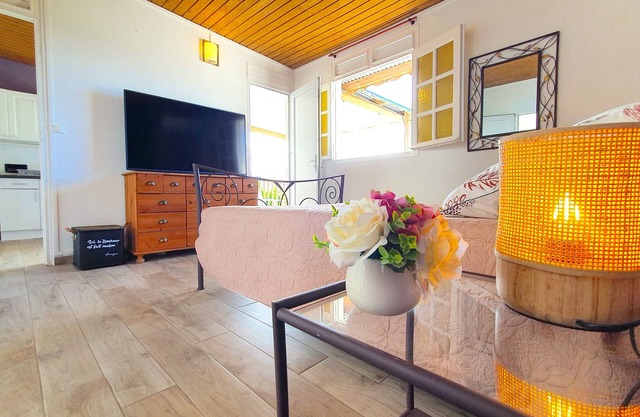 VILLA TOUT CONFORT VUE MER ET ACCES PLAGE
