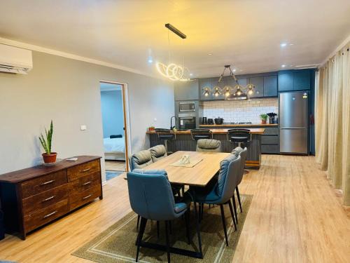 Villa Twelve