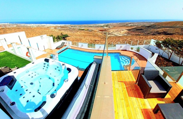 Villa Vista Mar II, piscine privée chauffée, jacuzzi, mm