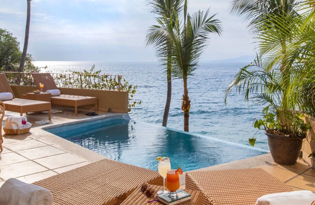 3-4 br villa privée en bord de mer avec personnel, piscine et meilleur emplacement à Puerto Vallarta