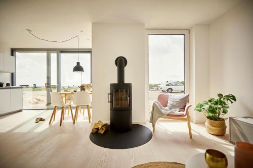 Villa White I