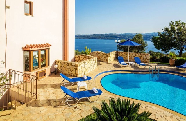 Villa with a great view to Souda and Akrotiri