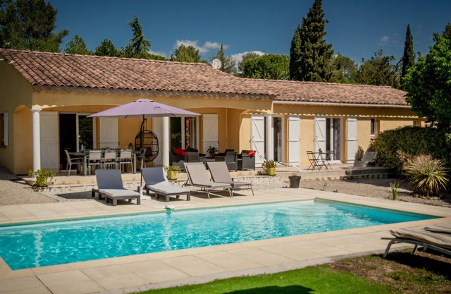 Villa avec climatisation et piscine privée