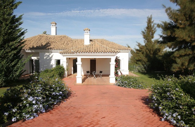 Villa avec piscine privée face Row Golf Course. Vues d'Arcos de la Frontera.