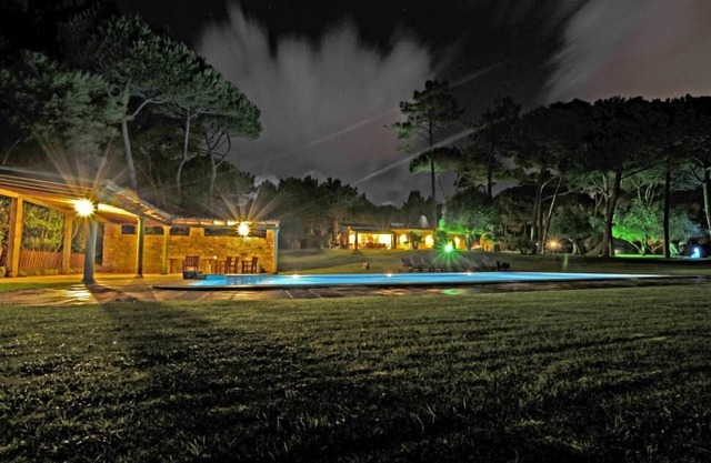 VILLA AVEC PARC DE LUX, 8.000M2 de L'HERBE et GRAND PISCINE 7 x 14m COLARES SINTRA