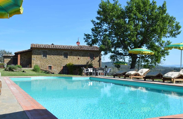 Villa avec piscine et jardin