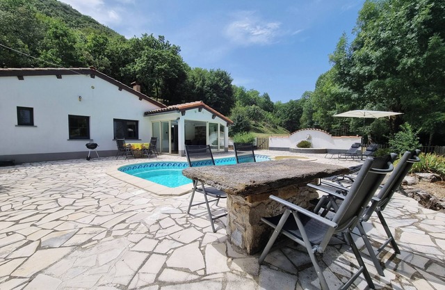 Chaleureuse villa avec piscine privée