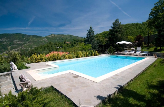 Villa La Fonte (13 couchages) avec piscine, cours de cuisine et 1 tour de trek inclus
