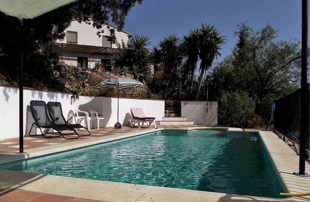 Villa avec piscine sur une colline avec vue lointaine fantastique,avec AC