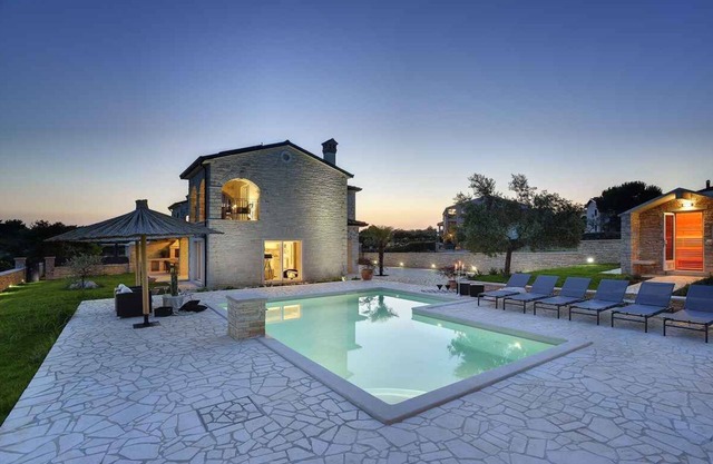 Villa avec piscine, sauna et fitness