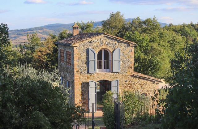 Cottage with private pool near Siena