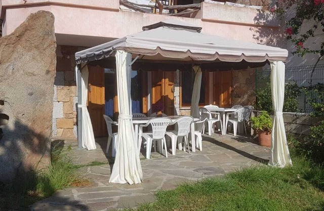 Villa with private beach access