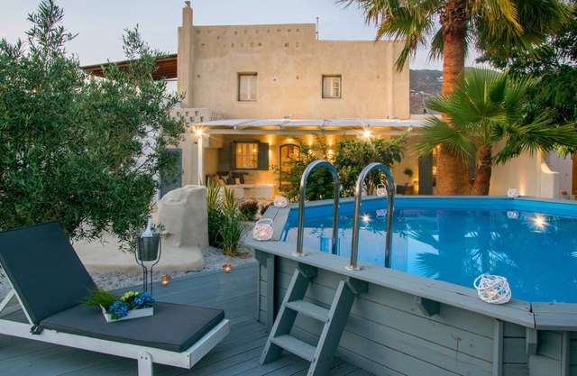 Villa avec piscine privée, jardin-terrasse de 90 m² et 320 m²