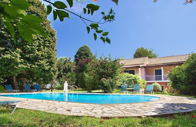 Villa avec piscine privative et vue sur la mer