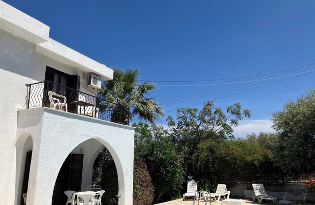 Villa avec piscine privée et vue imprenable,