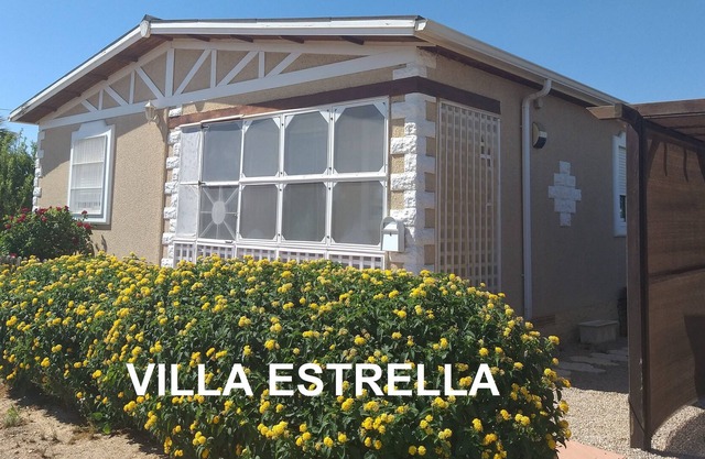 Villa avec piscine privée dans la tranquillité des champs
