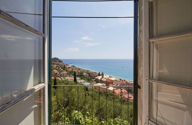 Villa with sea view in Varigotti