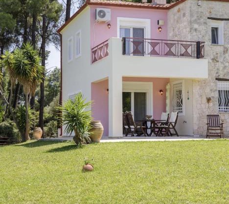 Villa Xenia with seaview & private garden by halu!