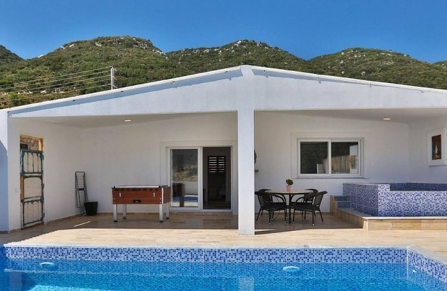 Villa Zeyno 1 bed villa with pool. Breakfast included
