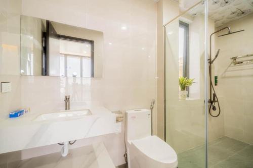 Village FLC Sầm Sơn có bể bơi, bàn Bida