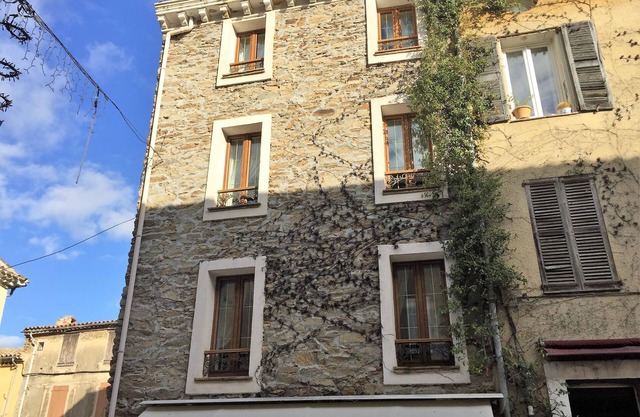 Maison de village au coeur de La Garde Freinet