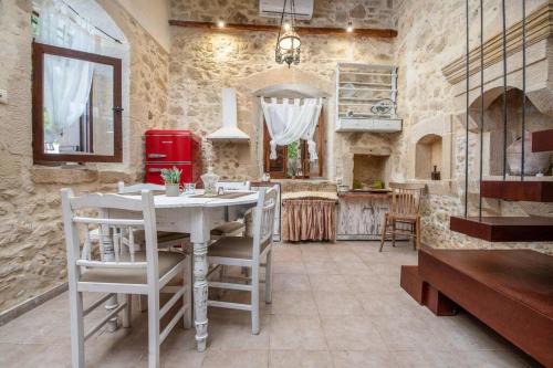 Village Little House at Roustika