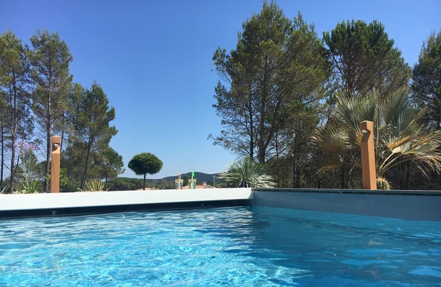 Villaparadise83...une superbe villa avec piscine