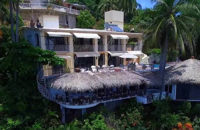 Belle villa de luxe avec plage privée donnant sur le Pacifique