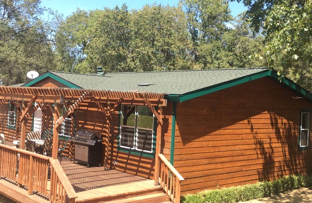 Vineyard View Cottage in Fair Play - situé sur Winery Estate!