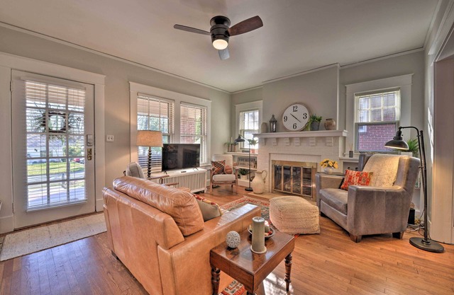 NOUVEAU! Cottage Vintage <1 Mile à UNC Greensboro!