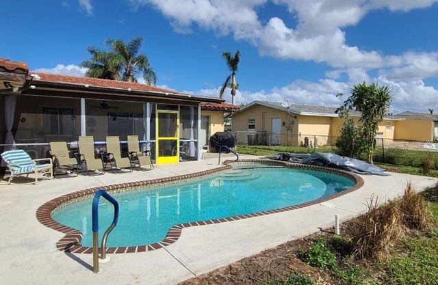 Vintage Chic Home - Self Check In - Parking - Piscine