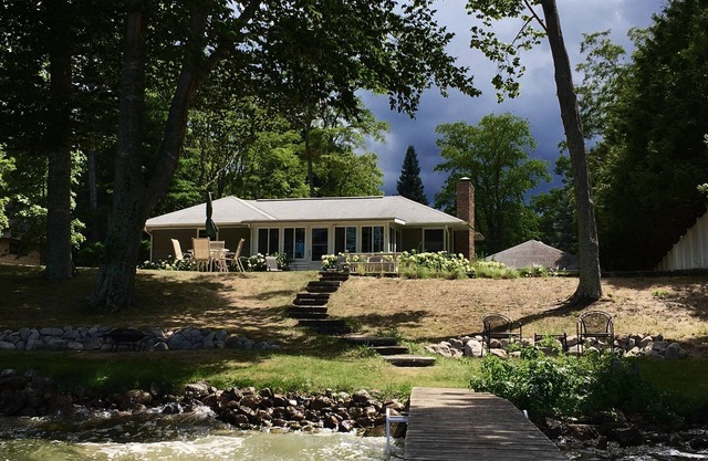 Cottage Vintage sur le lac Little Glen 6 personnes