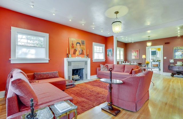 Vintage Home w/ Mtn Views: 12 Mi to Patagonia Lake