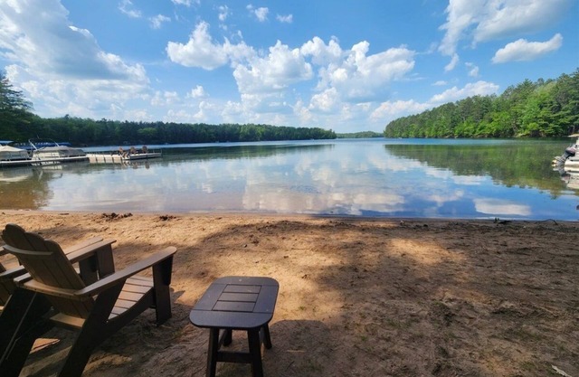 Virginia Beach #8 on Lake Owen | 3 Bed, 2 Bath
