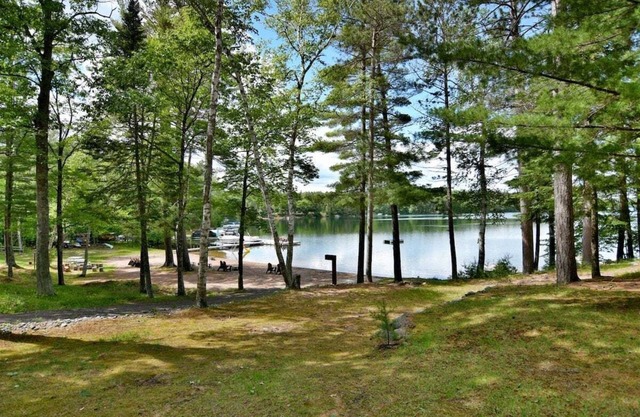Virginia Beach #6 on Lake Owen | 3 Bed, 2 Bath