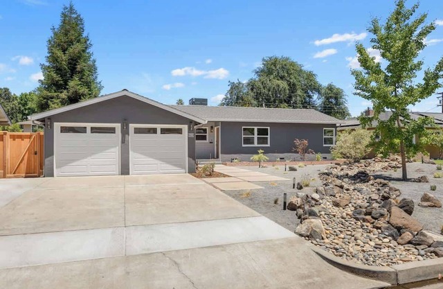 Visalia Family Home | EV Chargers