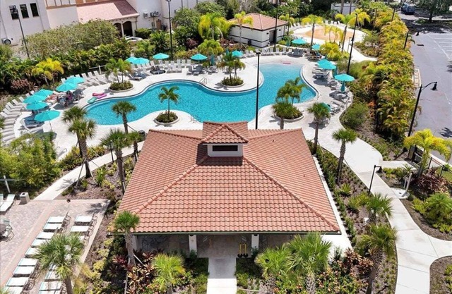 Vista Cay Resort | Minutes to Parks & Magic!