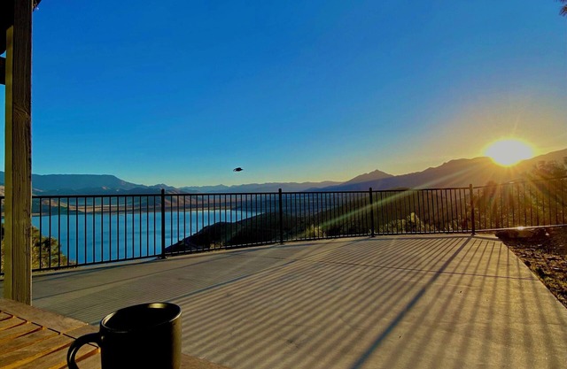 Vista del Lago/ Lake View/ Sleeps 10